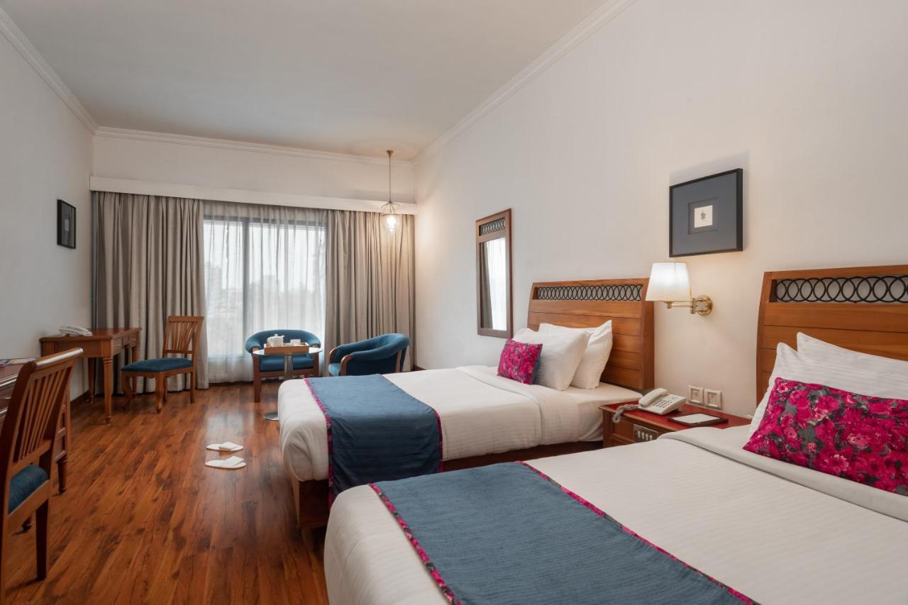 The Avenue Regent Hotel Kochi Buitenkant foto