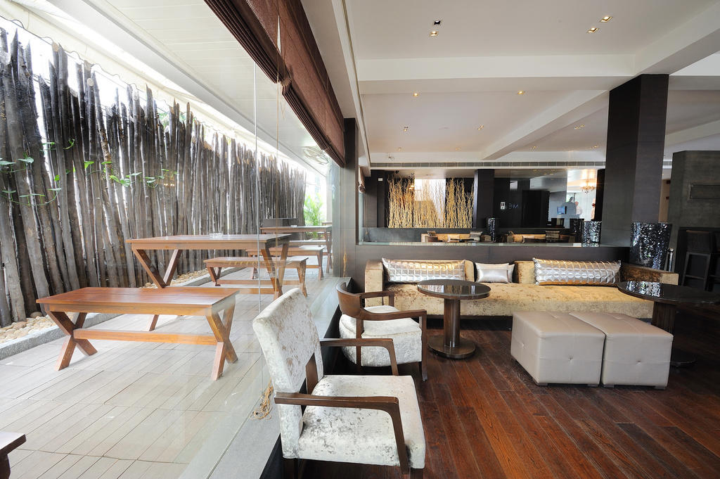 The Avenue Regent Hotel Kochi Buitenkant foto